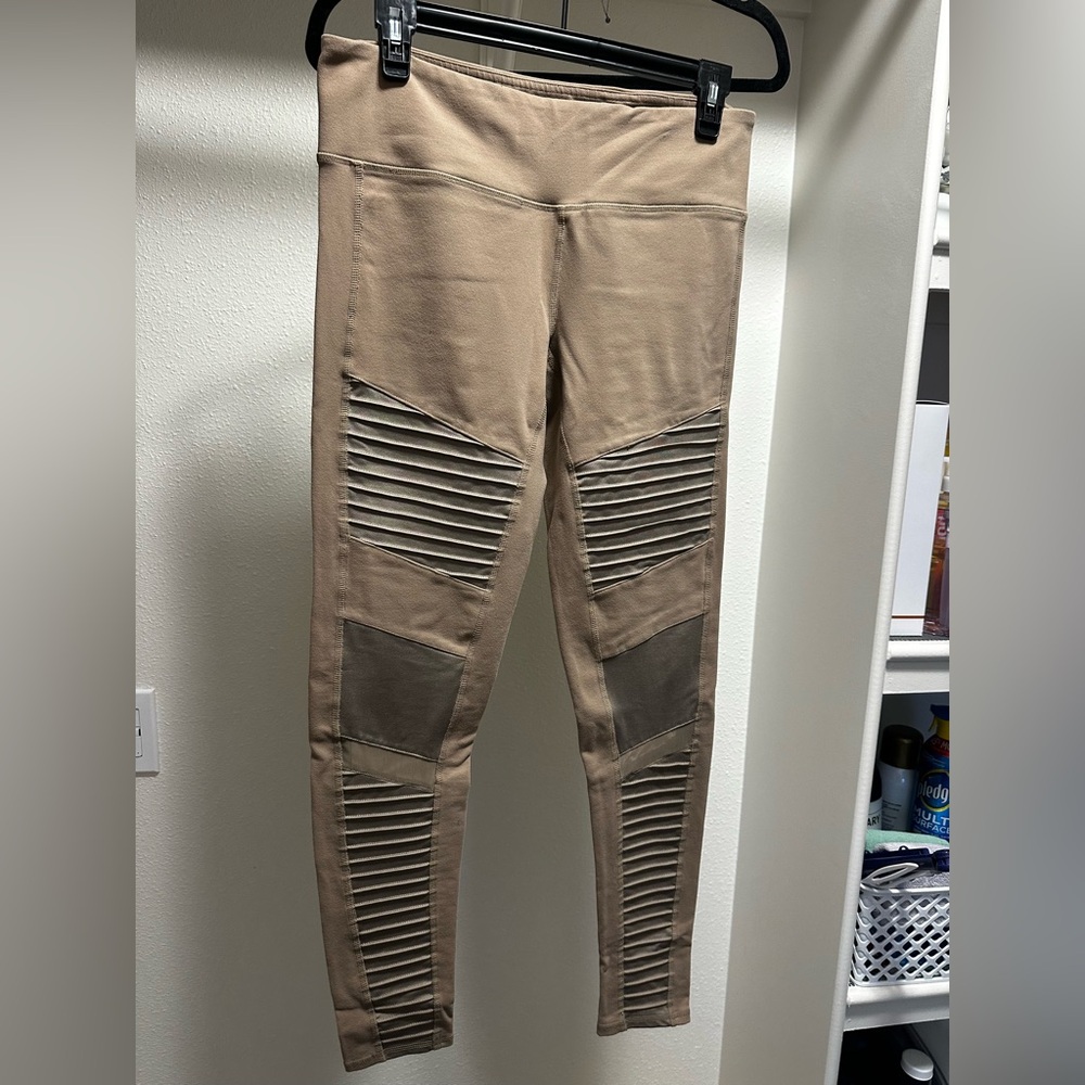 ALO Yoga Tan Moto Jeggings